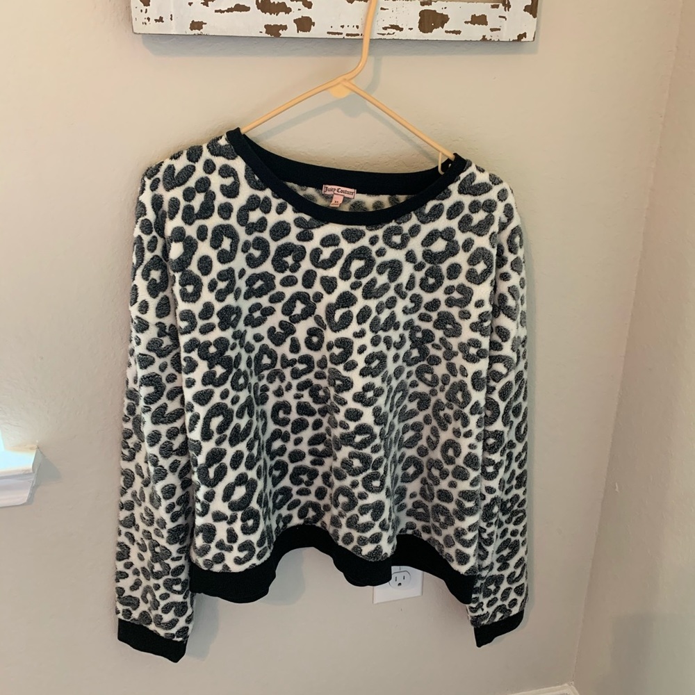 Juicy Couture XL Cheetah Print Sweatshirt